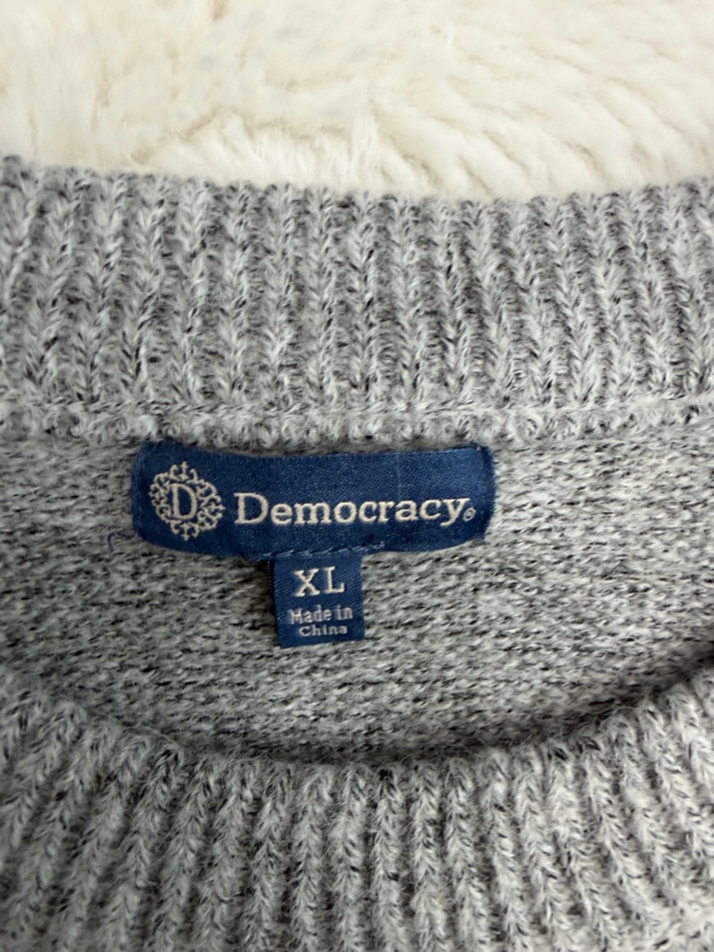 Democracy,Size XL,Women’s Gray Floral Crewneck Sweater - Picture 17 of 17